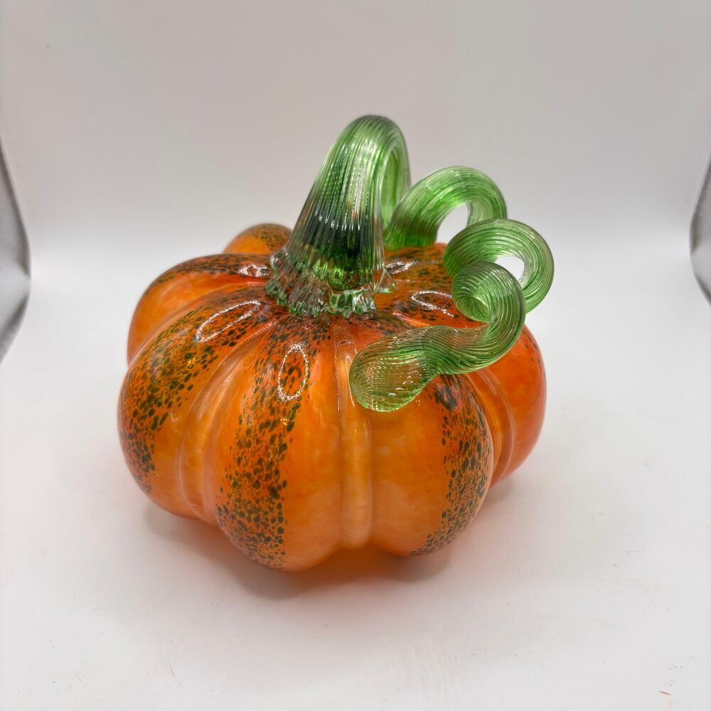 Art Glass Orange Pumpkin Curled Stem 5”figurine decor paperweight Fall Autumn